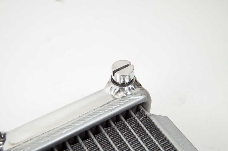 CSF 08-15 Subaru Impreza WRX/STI 1-Row 31mm High-Performance Aluminum Radiator - CSF 7094