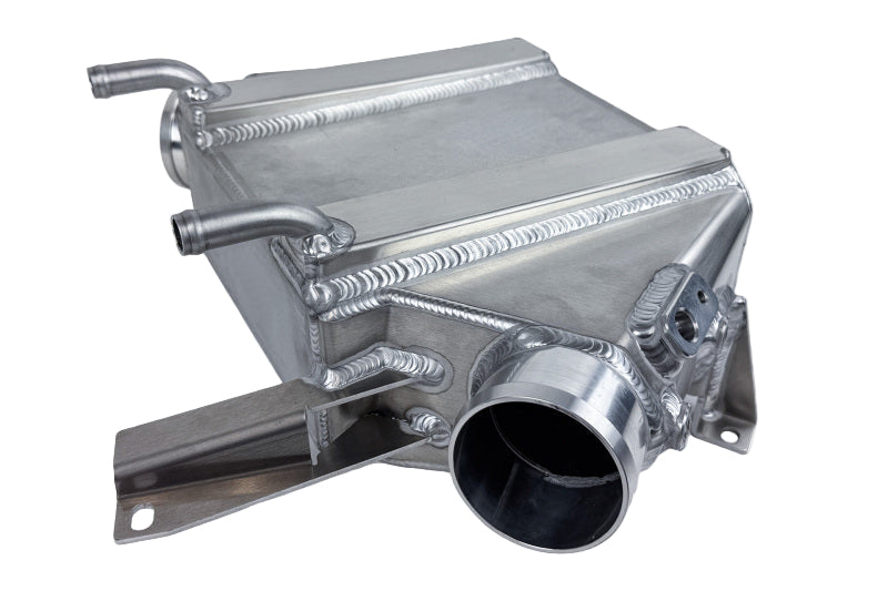 Close-up of CSF advanced multi-louvered fin bar-and-plate core technology