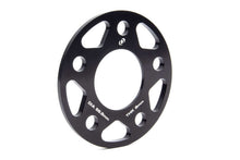 Load image into Gallery viewer, Dinan D210-2026 Wheel Spacer Set - product image 4