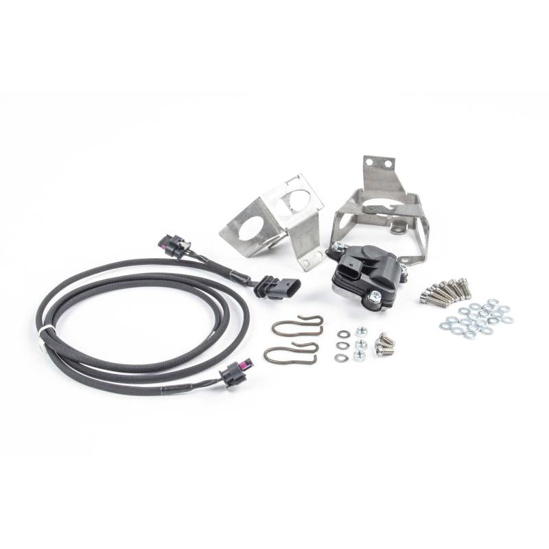 Dinan D660-0085-BLK BMW M340i/M440i Axle-Back Exhaust - product image 12