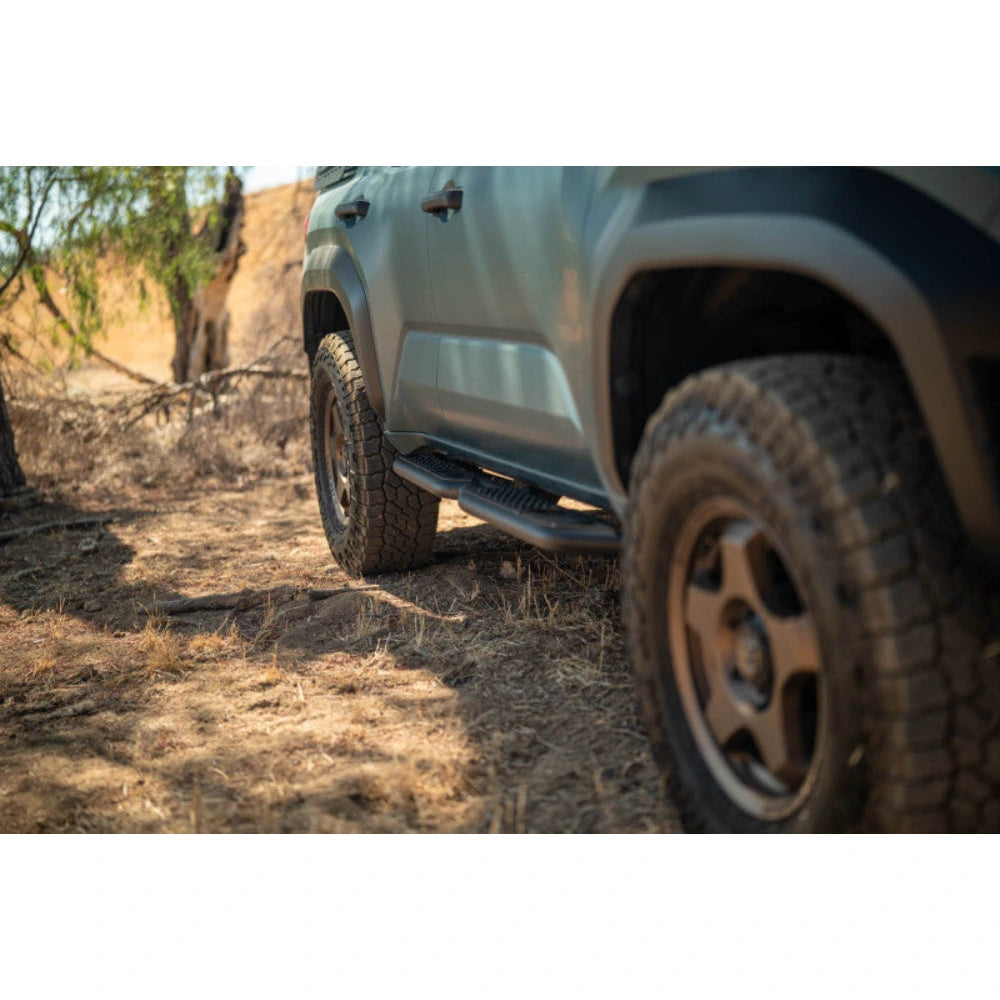 DV8 Offroad SRTF3-02 OE Plus Side Steps - 2025-2026 Toyota 4Runner - DV8 Offroad SRTF3-02
