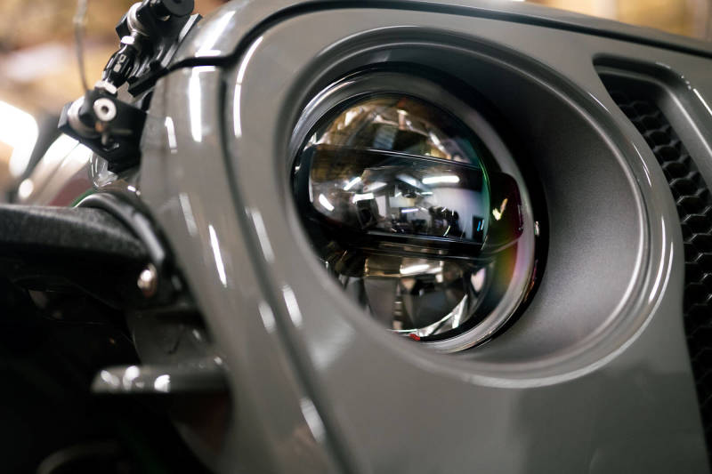 DV8 Offroad 18-22 Jeep Gladiator Wrangler LED Projector Headlights - Black Ops Auto Works