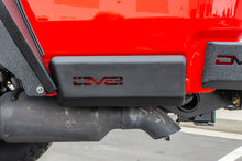 Load image into Gallery viewer, DV8 Offroad 2019+ Jeep Gladiator Bedside Sliders - Black Ops Auto Works