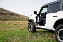 Load image into Gallery viewer, DV8 Offroad DV8 Offroad 2021+ Ford Bronco Foot Peg Pair - Black