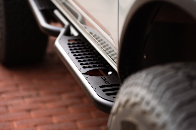 DV8 Offroad 21-22 Ford Bronco OE Plus Series Side Steps - Black Ops Auto Works