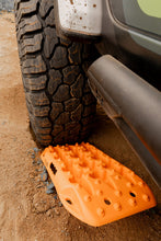 Load image into Gallery viewer, DV8 Offroad DV8 Offroad DV8 Xtract Mini Traction Board | Pair | Orange