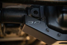 Load image into Gallery viewer, Custom paintable aluminum DV8 logo plate