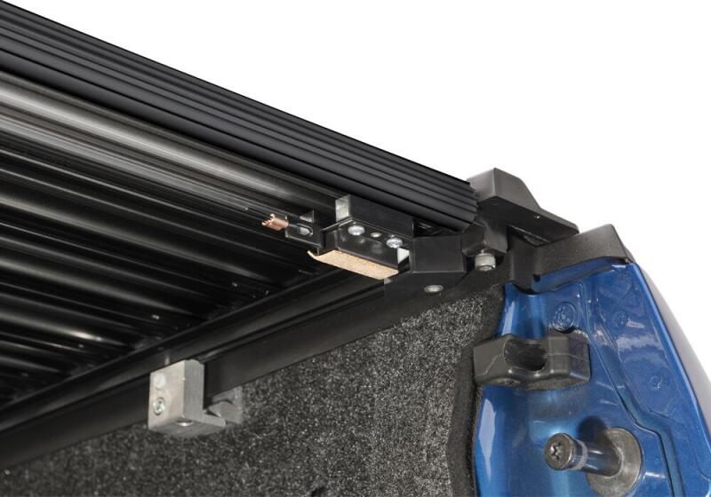 RTX30379-Retrax 21-24 Ford F-150 IX Manual Retractable Tonneau Cover Super Cab - 6.5ft Bed-Retractable Bed Covers-Retrax