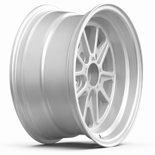 Load image into Gallery viewer, Classic 8-spoke Outlaw design detail