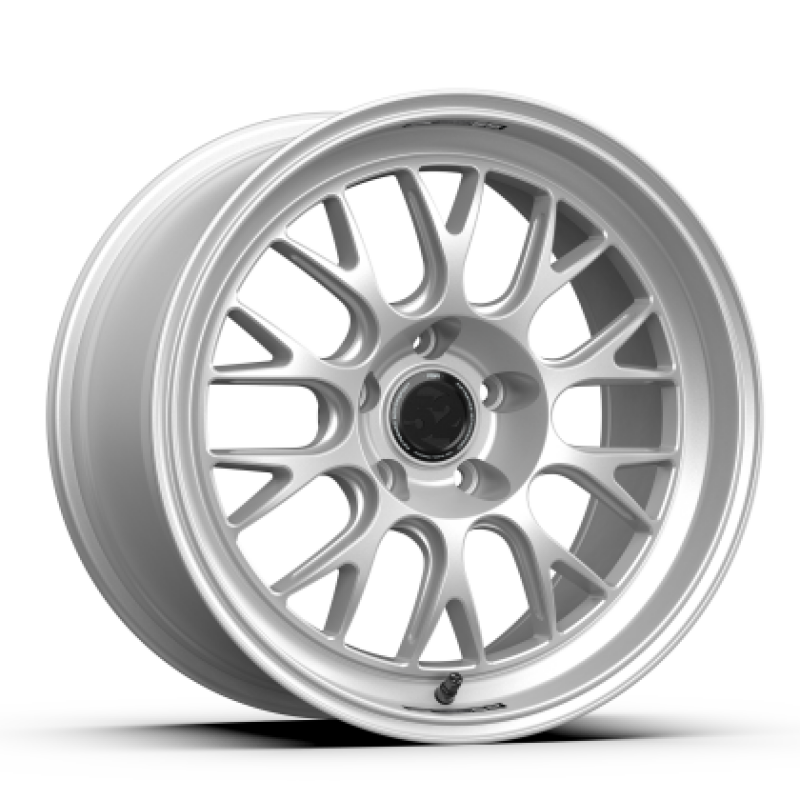 fifteen52 RSHRS-88558+42 wheel in retail packaging