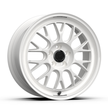 Load image into Gallery viewer, fifteen52 Holeshot RSR 18x9 wheel full view Rally White