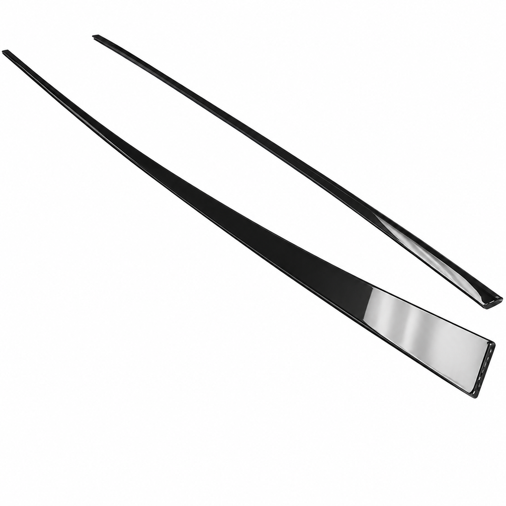German Rush door trim kit in carbon fiber detail on a 2007-2014 Audi R8, image 2
