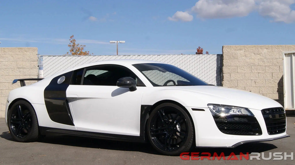 German Rush fender accents in carbon fiber angle on a 2007-2015 Audi R8, image 3