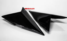 Load image into Gallery viewer, German Rush window vents in carbon fiber view on a 2014-2019 Lamborghini Huracan, image 7