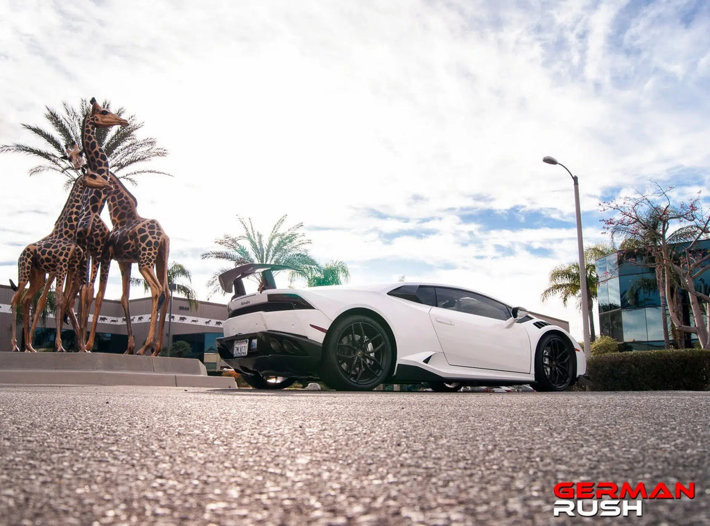 German Rush side skirts in carbon fiber profile on a 2014-2019 Lamborghini Huracan, image 5
