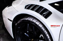 Load image into Gallery viewer, German Rush front fenders in carbon fiber closeup on a 2014-2019 Lamborghini Huracan, image 6