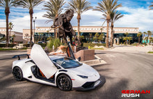 Load image into Gallery viewer, German Rush front fenders in carbon fiber corner on a 2014-2019 Lamborghini Huracan, image 11