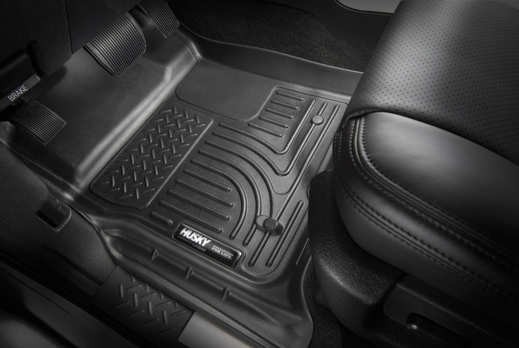 Husky Liners 07-10 GM Escalade/Tahoe/Yukon WeatherBeater Black Walkway (2nd Row Bucket) Floor Liners-Husky Liners-HSL81241