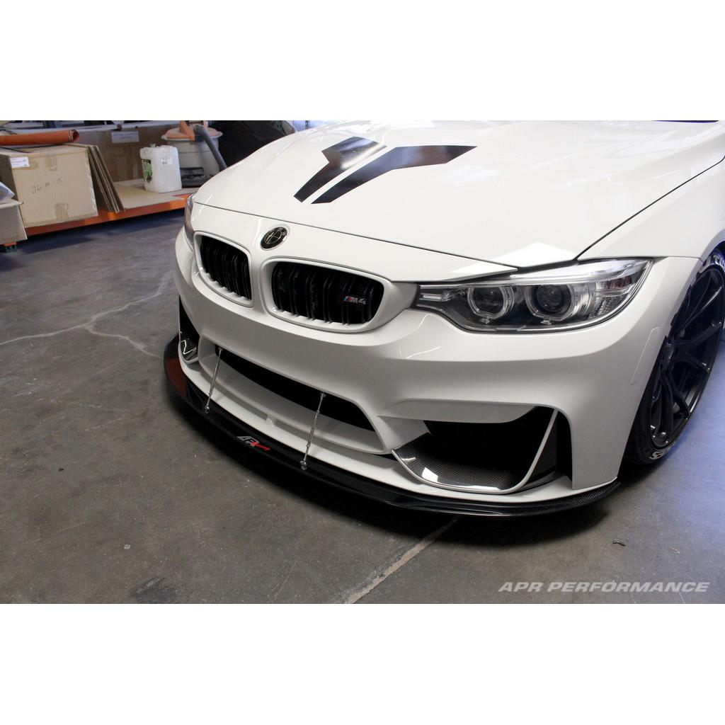 -APR Performance BMW F82 M4 / F80 M3 with M Performance Lip Front Wind Splitter