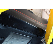 Load image into Gallery viewer, -APR Performance Porsche 991 GT3 Side Rocker Extensions/ Side Skirt 2013-19