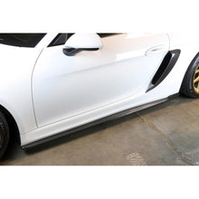 Load image into Gallery viewer, -APR Performance Porsche 981 Cayman GT4 Side Rocker Extensions/ Side Skirt 2015-2016