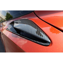 Load image into Gallery viewer, -APR Performance Chevrolet Corvette C7 Stingray / C7 Z06 Quarter Panel Intake Vents 2015-2019