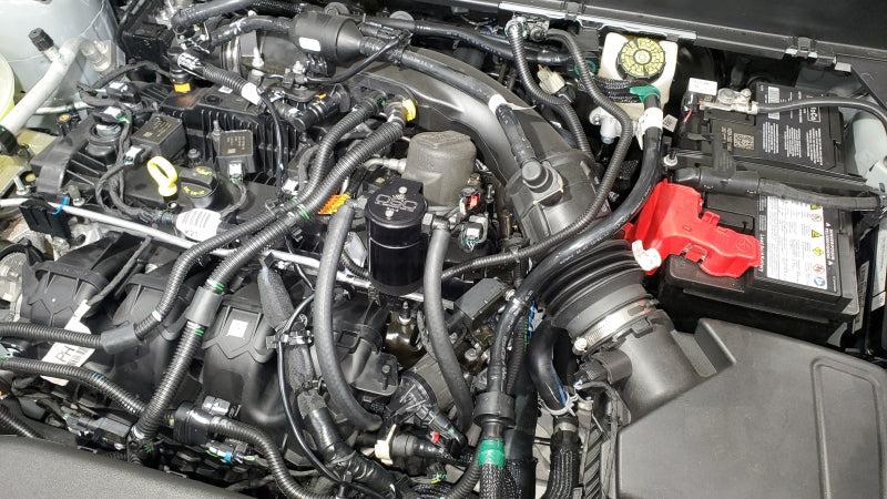 J&L 19-23 Ford/Lincoln SUV &amp; Trucks w 2.0 EcoBoost Driver Side Oil Separator 3.0 - Black Ano - J&L JLT3044D-B