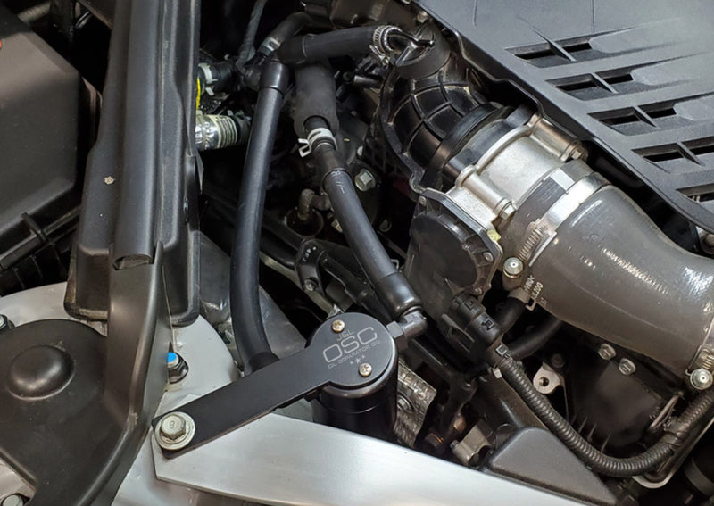 J&amp;L 18-22 Kia Stinger GT 3.3TT Passenger Side Oil Separator 3.0 - Black Anodized - Black Ops Auto Works