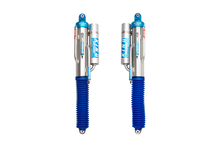 Load image into Gallery viewer, King Shocks 10-14 Ford F150 Raptor 4WD Rear 3.0 Dia 3 Tube Bypass Piggyback Shock (Pair) - King Shocks 30001-402