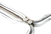 Load image into Gallery viewer, 300 cell metallic green catalytic converter detail in Kooks 11543200 pipe