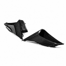 Load image into Gallery viewer, Black Ops 610.04 Carbon Upper Window Vent 2015-2024 Huracan