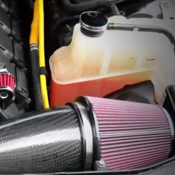 Legmaker Hammer carbon fiber intake installed in Dodge Charger/Challenger engine bay