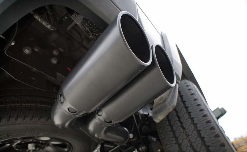 6 inch black stainless intercooled tips on MagnaFlow 19693 Silverado HD exhaust