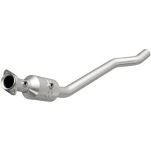 Load image into Gallery viewer, MagnaFlow Direct Fit Catalytic Converter 2011 Grand Cherokee 5.7L DS - Magnaflow 49739