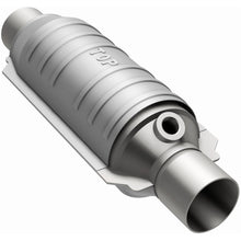 Load image into Gallery viewer, MagnaFlow Universal Catalytic Converter 2.50 1/O2 CA - Magnaflow 418036
