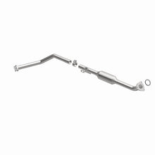 Load image into Gallery viewer, MagnaFlow Conv Direct Fit OEM 2001-2004 Toyota Sequoia Underbody - Magnaflow 4551060