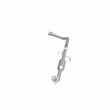 Load image into Gallery viewer, MagnaFlow Conv Direct Fit OEM 2001-2004 Toyota Sequoia Underbody - Magnaflow 4551060