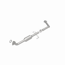 Load image into Gallery viewer, MagnaFlow Conv Direct Fit OEM 2001-2004 Toyota Sequoia Underbody - Magnaflow 4551060