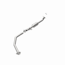 Load image into Gallery viewer, MagnaFlow Conv Direct Fit OEM 2001-2004 Toyota Sequoia Underbody - Magnaflow 4551060