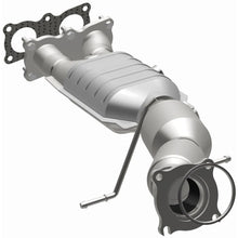 Load image into Gallery viewer, MagnaFlow MAG52005 Federal EPA direct-fit catalytic converter with gaskets and hardware