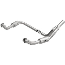 Load image into Gallery viewer, MagnaFlow 10-11 Jeep Wrangler 3.8L Direct Fit CARB Compliant Catalytic Converter - Magnaflow 5551458