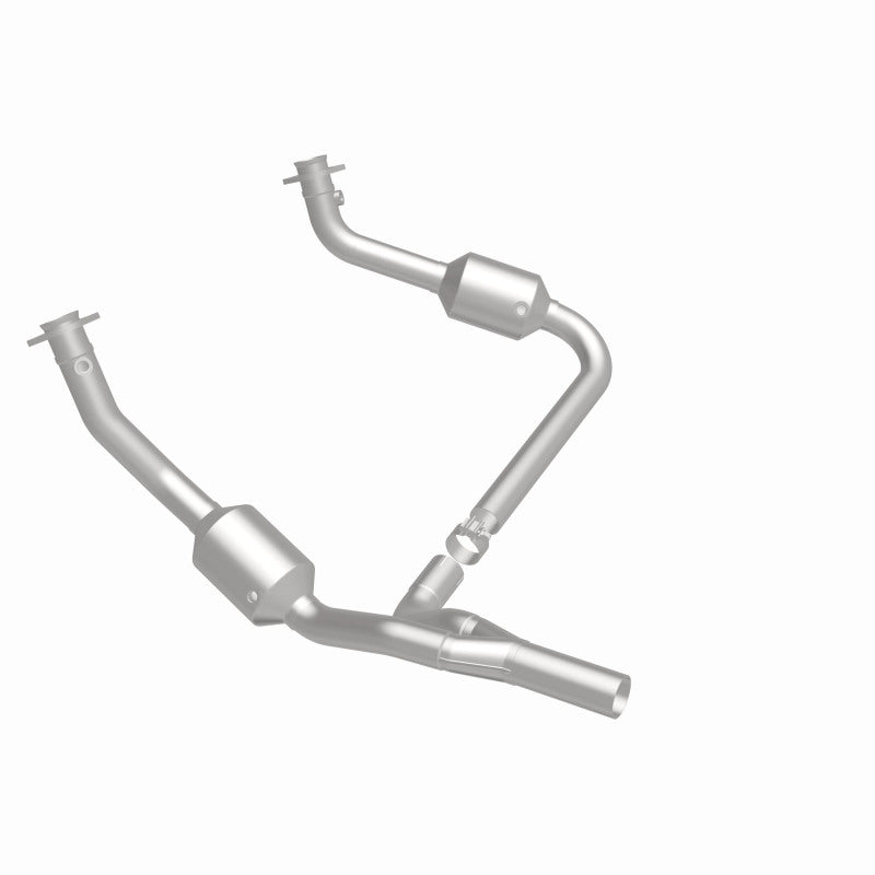 MagnaFlow 10-11 Jeep Wrangler 3.8L Direct Fit CARB Compliant Catalytic Converter - Magnaflow 5551458