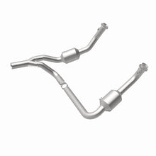 Load image into Gallery viewer, MagnaFlow 10-11 Jeep Wrangler 3.8L Direct Fit CARB Compliant Catalytic Converter - Magnaflow 5551458