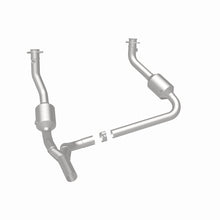 Load image into Gallery viewer, MagnaFlow 10-11 Jeep Wrangler 3.8L Direct Fit CARB Compliant Catalytic Converter - Magnaflow 5551458