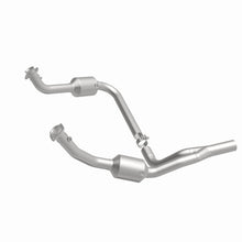 Load image into Gallery viewer, MagnaFlow 10-11 Jeep Wrangler 3.8L Direct Fit CARB Compliant Catalytic Converter - Magnaflow 5551458