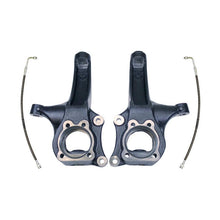 Load image into Gallery viewer, MaxTrac 15-16 Chevrolet Colorado 2WD 4in Front Lift Spindles w/Extended DOT Compliant Brake Lines - Black Ops Auto Works