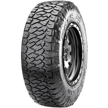Load image into Gallery viewer, Maxxis AT-811 Razr AT LT285/75R16 tire full view