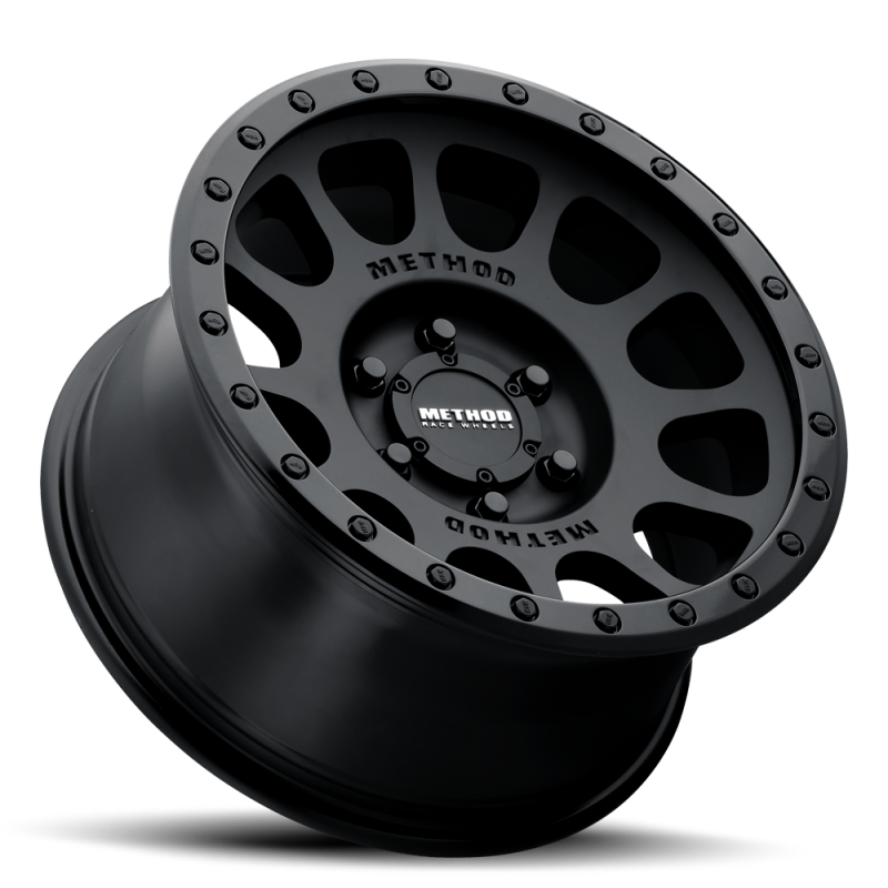 Method Wheels Method MR305 NV 18x9 +25mm Offset 5x150 116.5mm CB Gloss/Matte Black Street Loc Wheel
