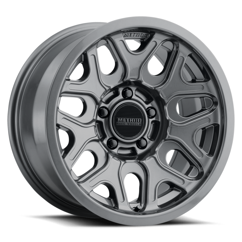 Method Wheels Method MR322 / 18x9 / 8x6.5 BP / 18ET / 5.68in BS / 130.81mm CB - Gloss Titanium Wheel