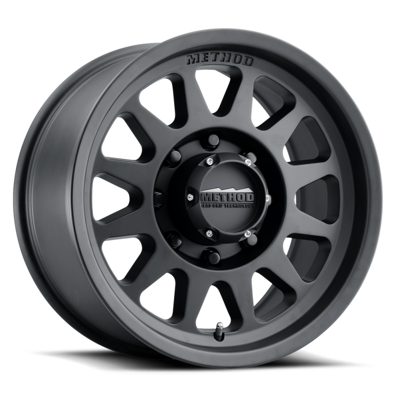Method Wheels Method MR704 HD 17x9 18mm Offset 8x170 130.81mm CB Matte Black Wheel
